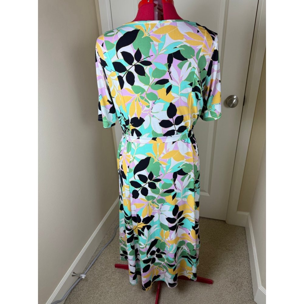 Women's Nina Leonard XL Multi-color Leaf Print Short Sleeve Maxi Dress - Picture 6 of 11